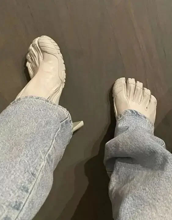Botki damskie z odkrytymi palc – Toe Sock Split recenzja i cena
